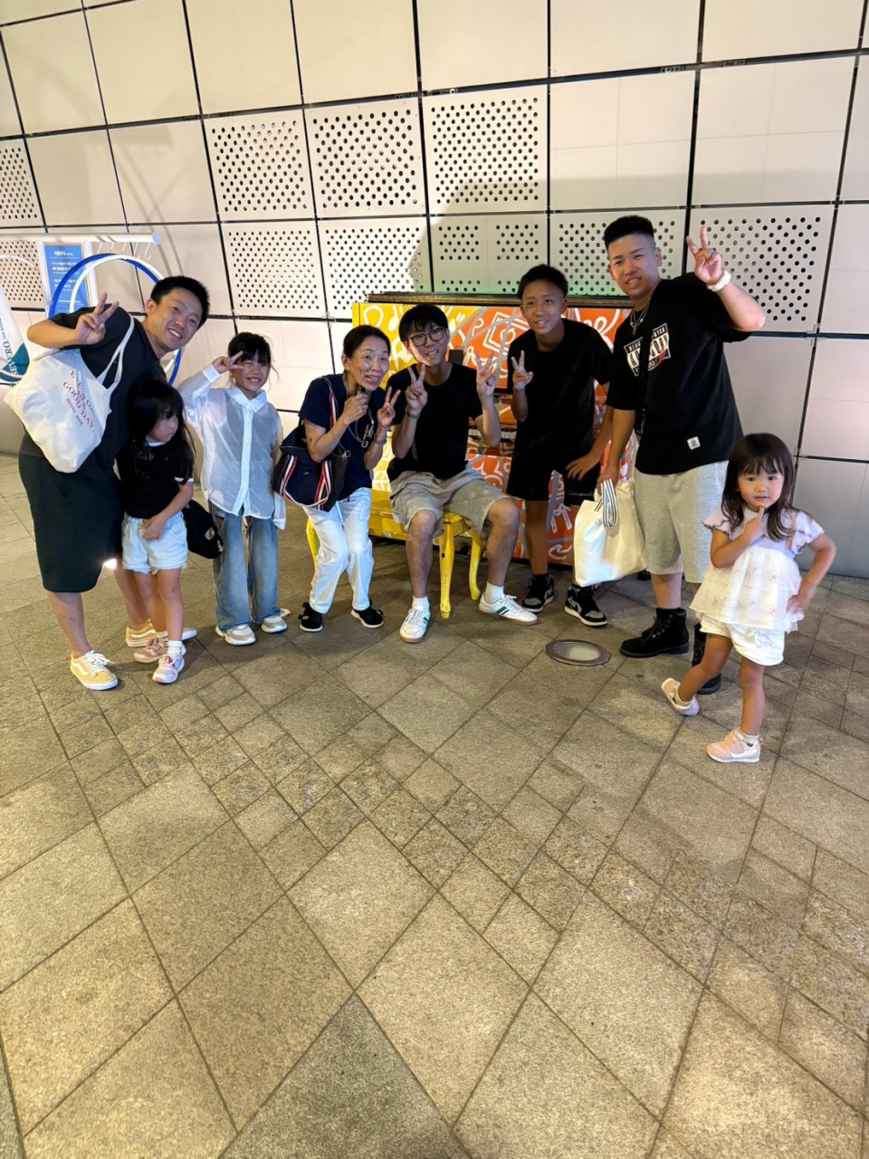 ストリートピアノ
